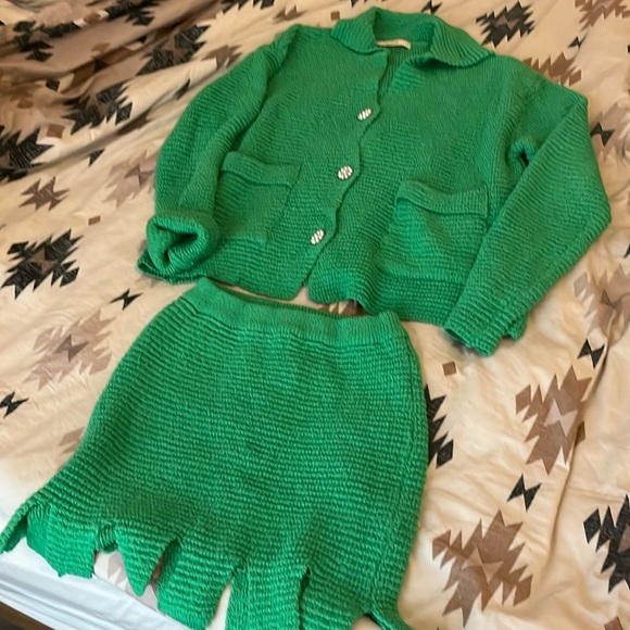 Source Unknown two piece set - Picture 2 of 5